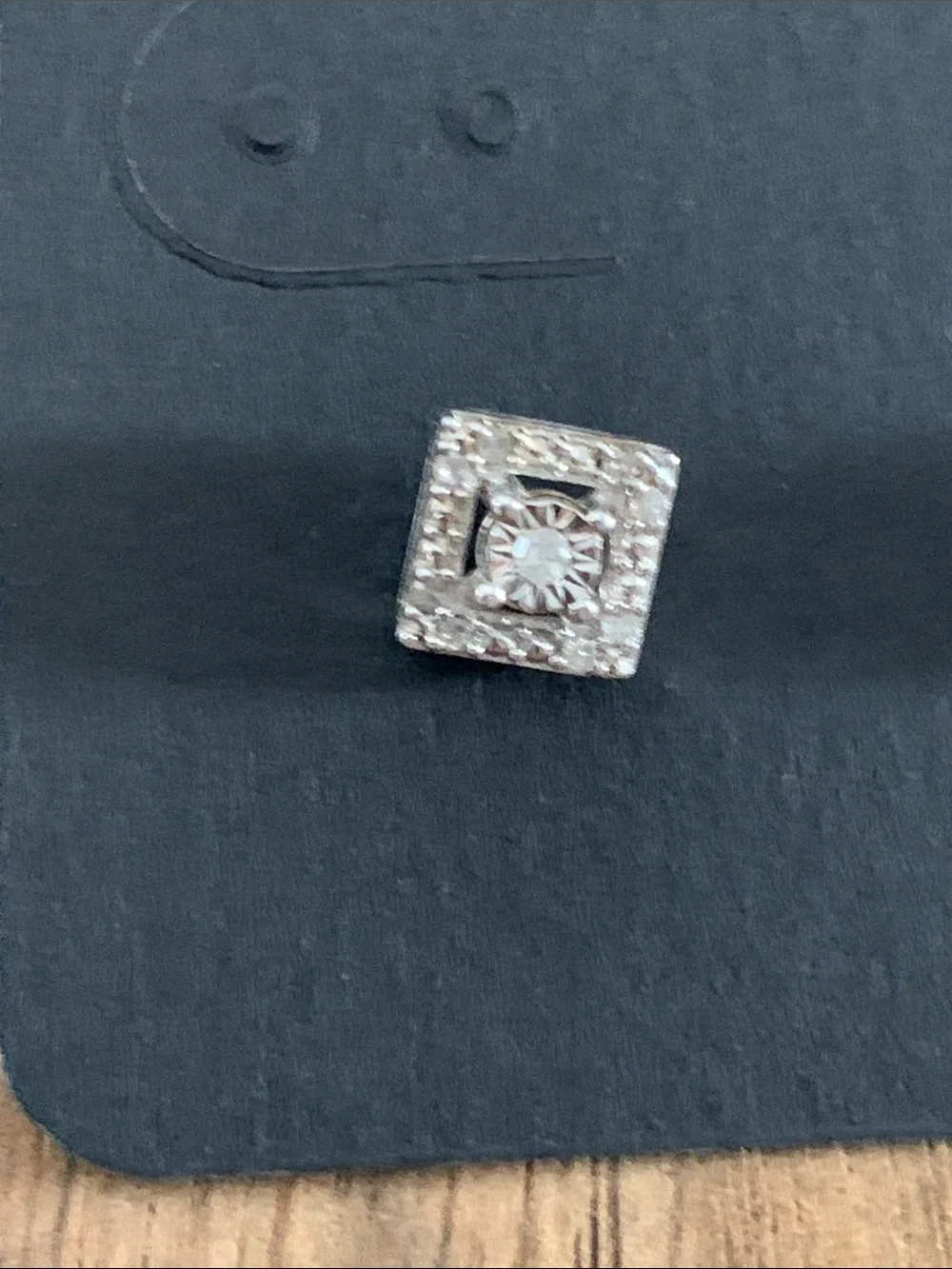 N/A diamond earrings